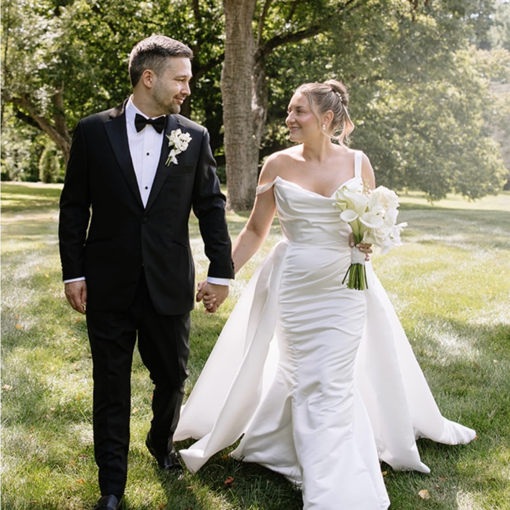 Jane Hill Wedding Dress
